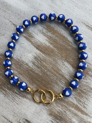 Colar bolotinha azul royal com coração